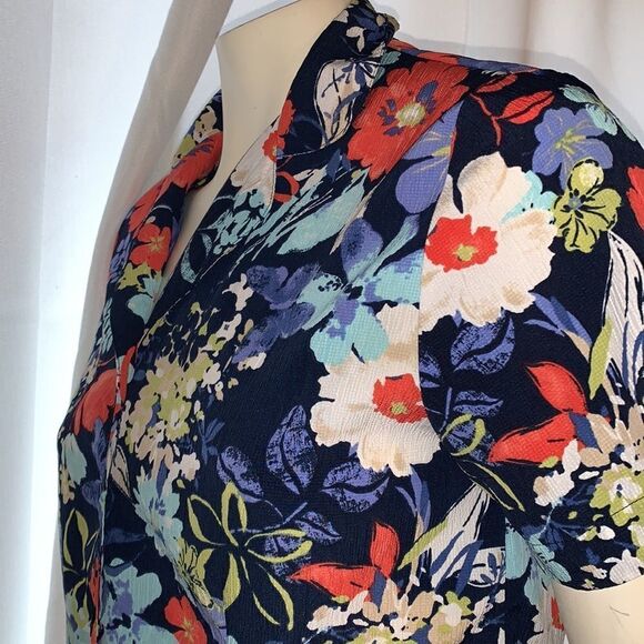 VTG bright tropical Large Floral print button down blouse. Size 8 - Picture 7 of 8